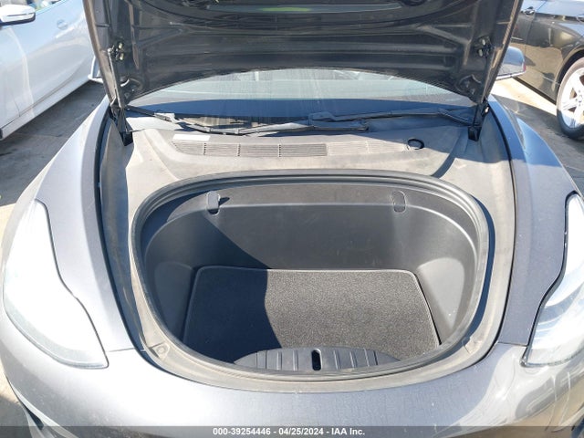 Tesla Model 3 Long Range/mid Range 2018 5YJ3E1EA3JF052764 Image 10