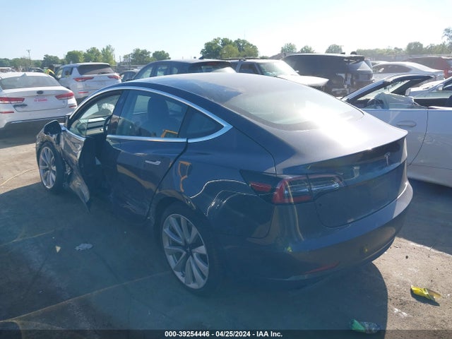 Tesla Model 3 Long Range/mid Range 2018 5YJ3E1EA3JF052764 Image 3
