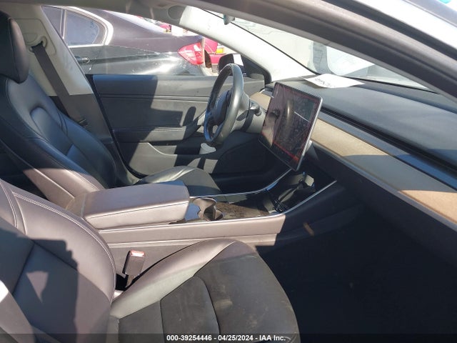 Tesla Model 3 Long Range/mid Range 2018 5YJ3E1EA3JF052764 Image 5