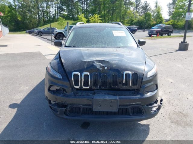 1C4PJMCS6FW756017 Jeep Cherokee Latitude