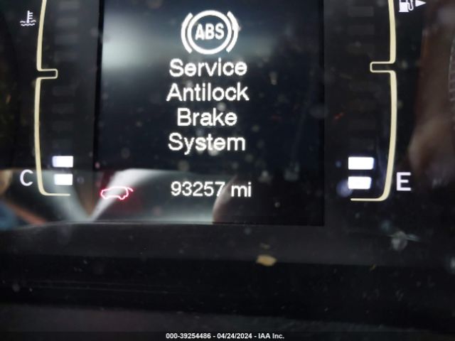 1C4PJMCS6FW756017 Jeep Cherokee Latitude