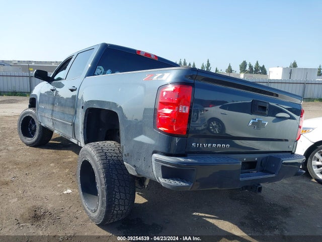 Chevrolet Silverado 1500 2lt 2018 3GCUKRECXJG372445 Image 3
