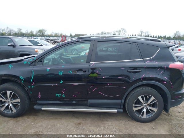 Toyota Rav4 Xle 2018 2T3RFREV6JW719796 Image 14