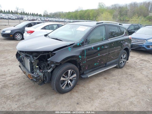 Toyota Rav4 Xle 2018 2T3RFREV6JW719796 Image 2