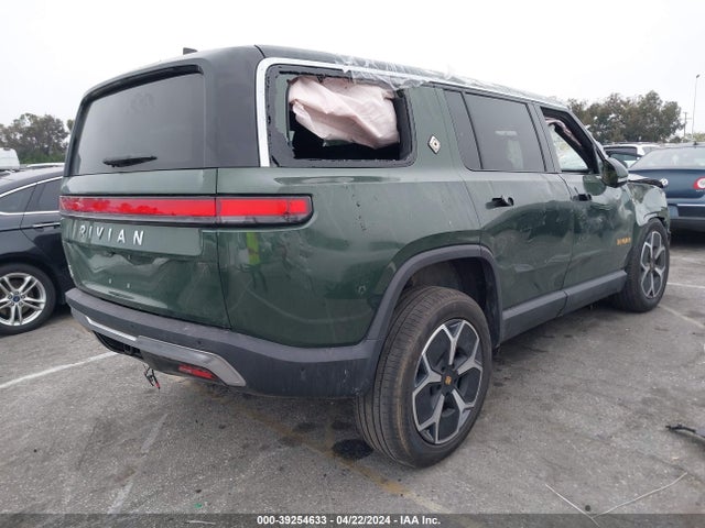 Rivian R1s Adventure 2023 7PDSGABA3PN018336 Image 4