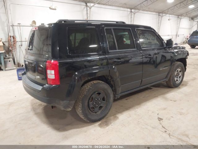 1C4NJPBBXFD186156 Jeep Patriot Sport