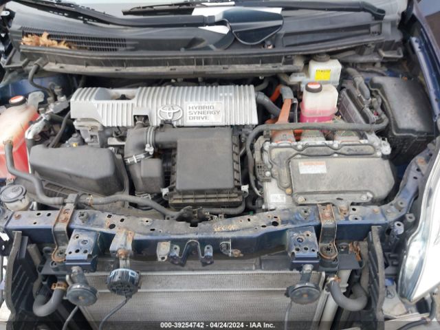JTDKN3DUXE0385518 Toyota Prius Four