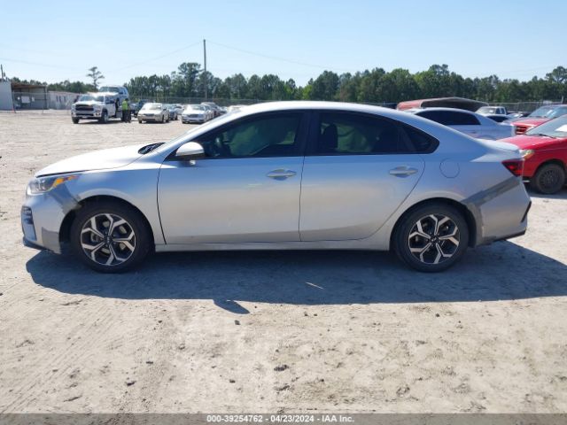 3KPF24AD4KE106278 KIA Forte Lxs