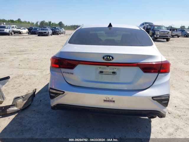 3KPF24AD4KE106278 KIA Forte Lxs