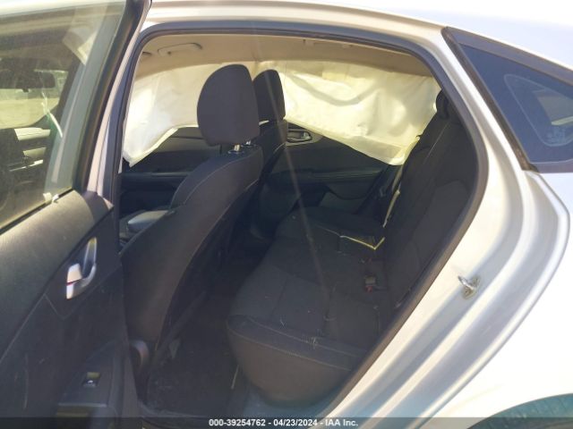 3KPF24AD4KE106278 KIA Forte Lxs