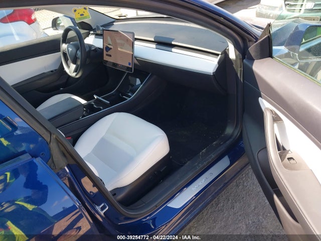 Tesla Model 3 Long Range/mid Range/standard Range/standard Range Plus 2019 5YJ3E1EA3KF417879 Image 5
