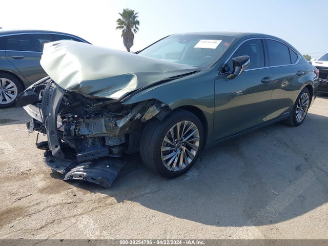 58AEA1C18MU003308 Lexus Es 300h Luxury