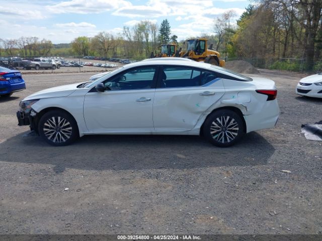 1N4BL4DW2RN325406 Nissan Altima Sv Intelligent Awd