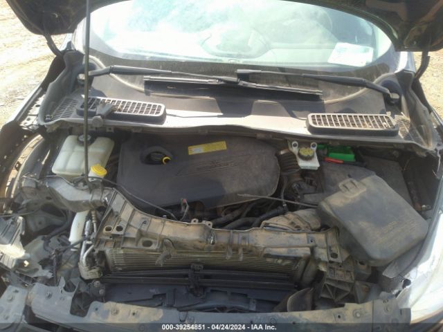 1FMCU0GX6EUB83047 Ford ESCAPE SE