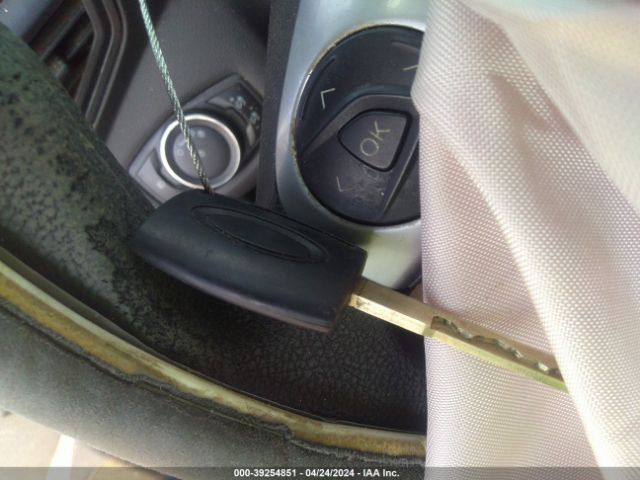 1FMCU0GX6EUB83047 Ford ESCAPE SE
