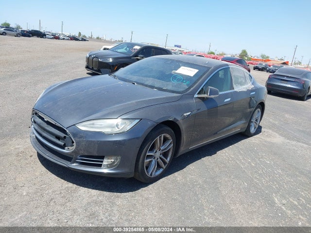 Tesla Model S 60/70/85 2015 5YJSA1E16FF115368 Image 2