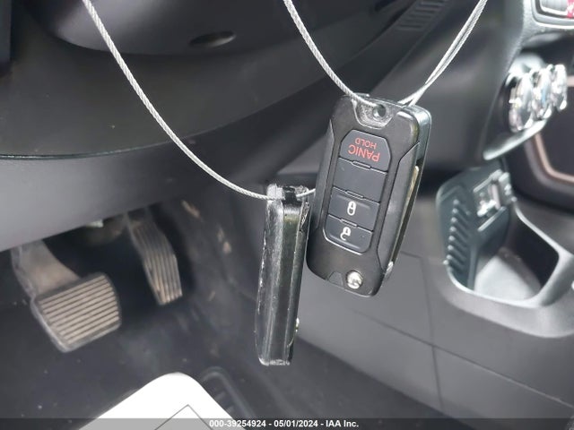 ZACCJABT4FPC12958 Jeep Renegade Latitude