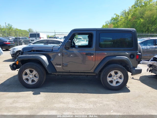 1C4HJXAG5MW796297 Jeep Wrangler Sport S 4x4