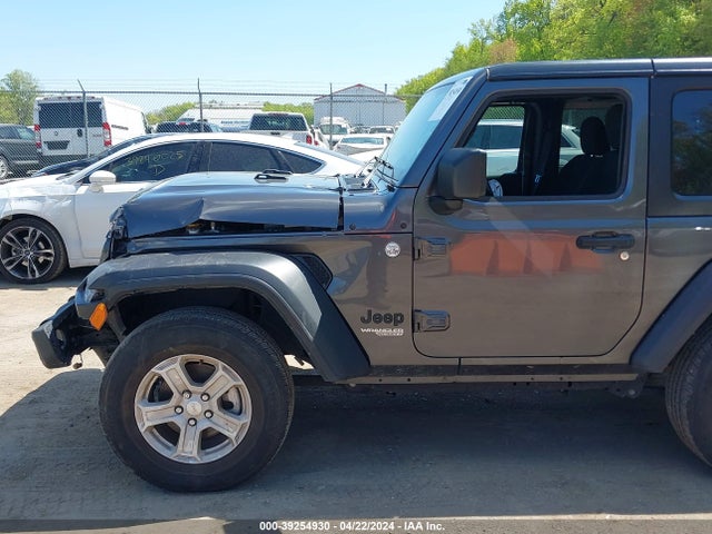 1C4HJXAG5MW796297 Jeep Wrangler Sport S 4x4