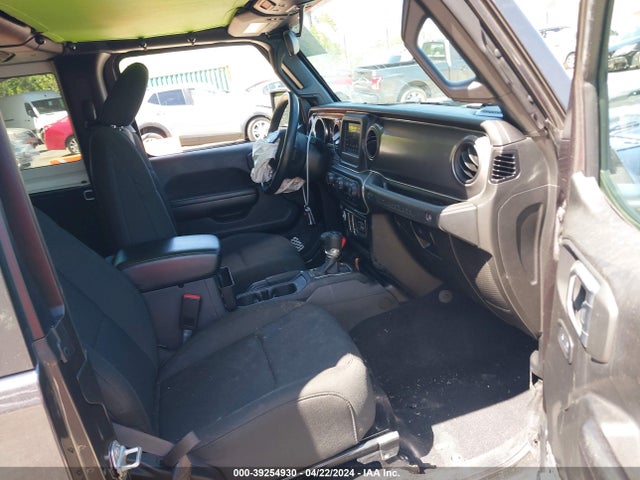 1C4HJXAG5MW796297 Jeep Wrangler Sport S 4x4