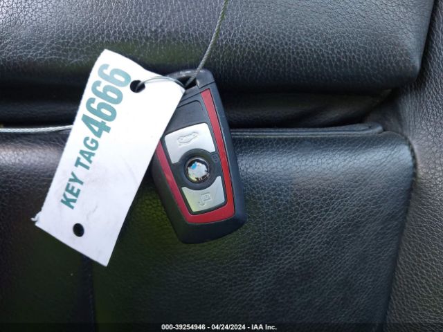 WBA3C1C53FK121696 BMW 328I