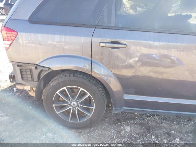 3C4PDCAB9JT229818 Dodge JOURNEY SE