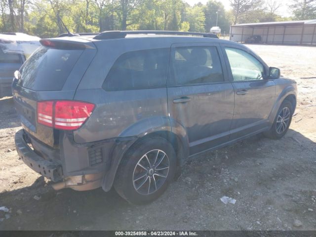 3C4PDCAB9JT229818 Dodge JOURNEY SE