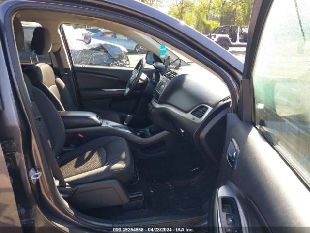 3C4PDCAB9JT229818 Dodge JOURNEY SE