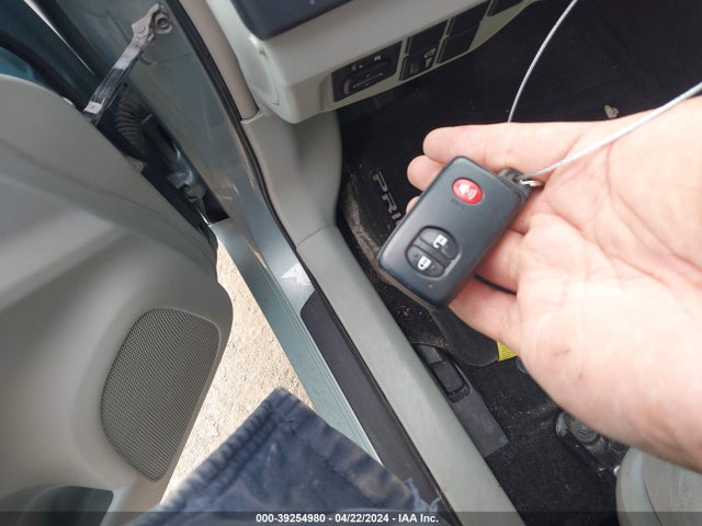 Toyota Prius Three 2014 JTDKN3DU7E1822496 Image 11