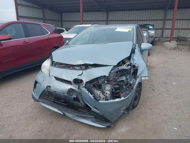 Toyota Prius Three 2014 JTDKN3DU7E1822496 Image 6