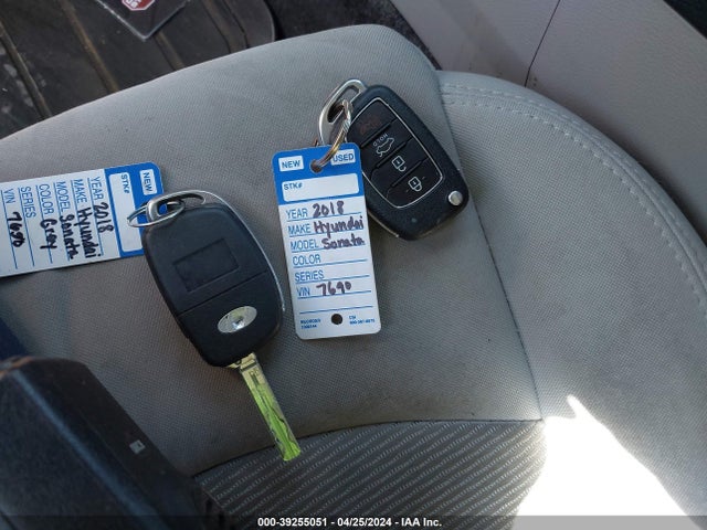 Hyundai SONATA SE 2018 5NPE24AF7JH607690 Image 11