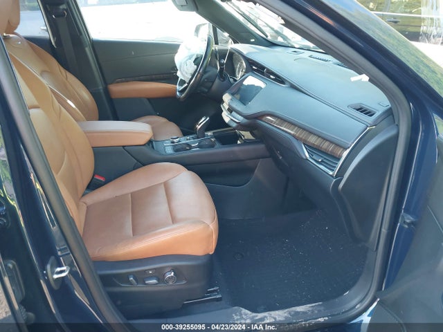 1GYFZDR46MF076493 Cadillac Xt4 Awd Premium Luxury