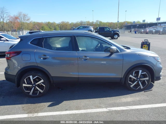 JN1BJ1CV0MW572095 Nissan Rogue Sport Sl Fwd Xtronic Cvt