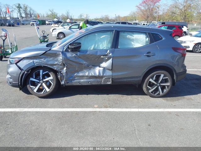 JN1BJ1CV0MW572095 Nissan Rogue Sport Sl Fwd Xtronic Cvt
