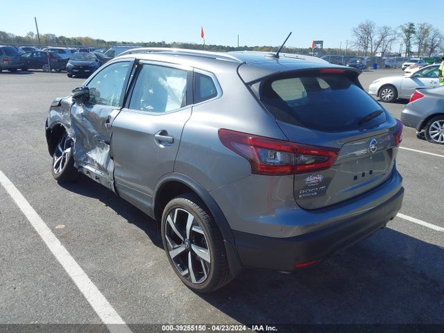 JN1BJ1CV0MW572095 Nissan Rogue Sport Sl Fwd Xtronic Cvt