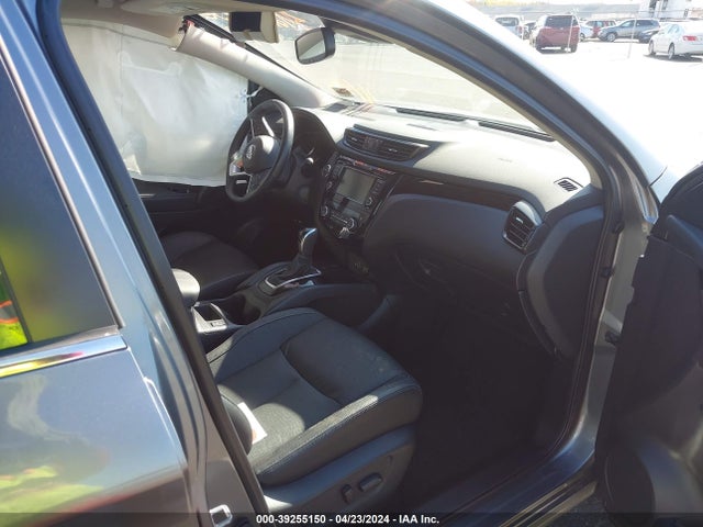 JN1BJ1CV0MW572095 Nissan Rogue Sport Sl Fwd Xtronic Cvt