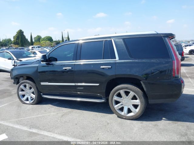 1GYS3BKJ9KR110524 Cadillac Escalade Luxury