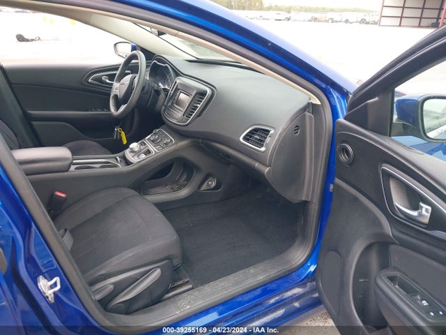 Chrysler 200 Limited 2015 1C3CCCAB2FN655914 Image 5