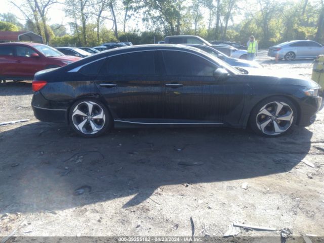 1HGCV2F96JA012067 Honda Accord Touring 2.0t