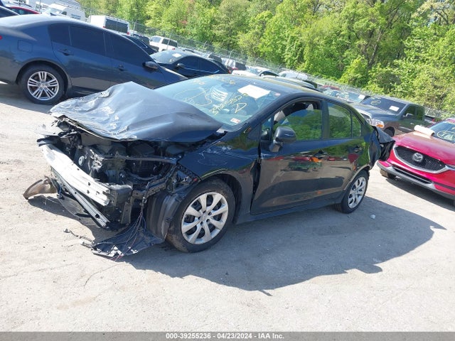 Toyota COROLLA LE 2022 5YFEPMAE9NP319946 Image 2