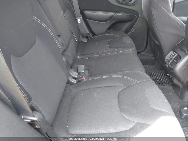 Jeep Cherokee Latitude Altitude 2015 1C4PJMCS4FW764438 Image 8