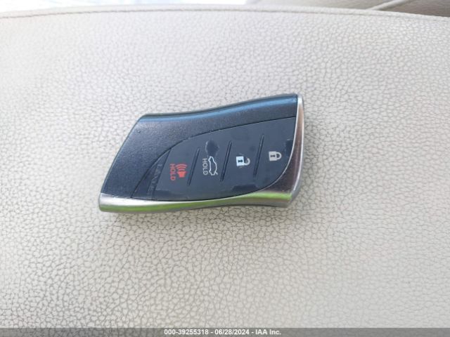 58AB21B1XKU001865 Lexus ES 300H