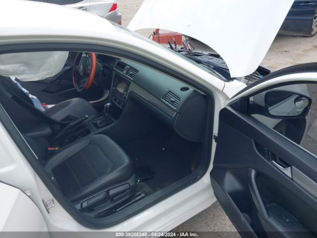 1VWAS7A3XFC107996 Volkswagen Passat 1.8t Limited Edition