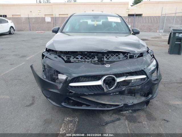 W1K3G4EB0NJ361214 Mercedes-Benz A 220
