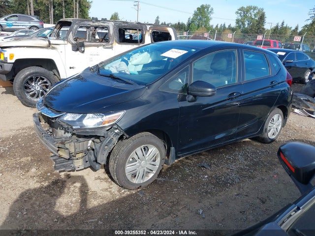 Honda FIT LX 2018 3HGGK5H44JM704022 Image 2