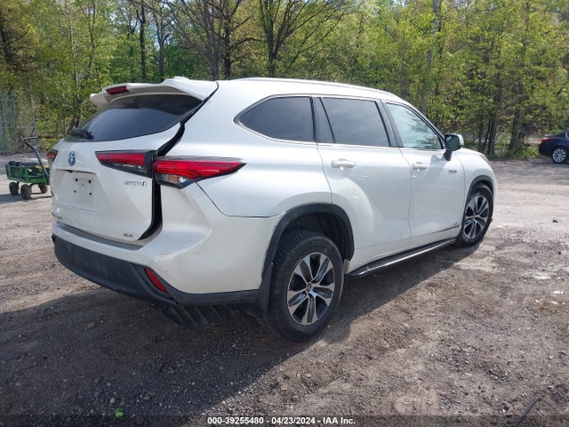 Toyota Highlander Hybrid Xle 2021 5TDHBRCH2MS526202 Image 4