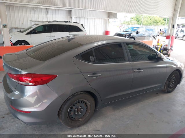 Hyundai ELANTRA SE 2018 5NPD74LF8JH388331 Image 13
