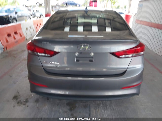 Hyundai ELANTRA SE 2018 5NPD74LF8JH388331 Image 16