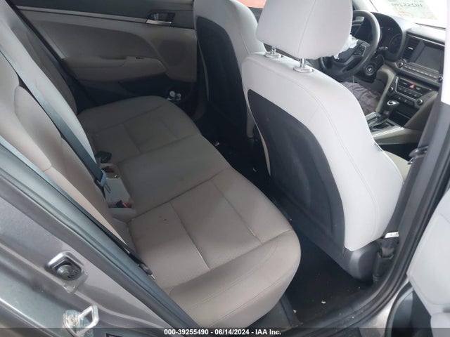 Hyundai ELANTRA SE 2018 5NPD74LF8JH388331 Image 8