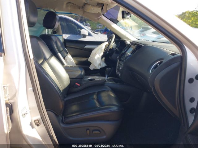 5N1DR2MN3HC679065 Nissan Pathfinder Sl